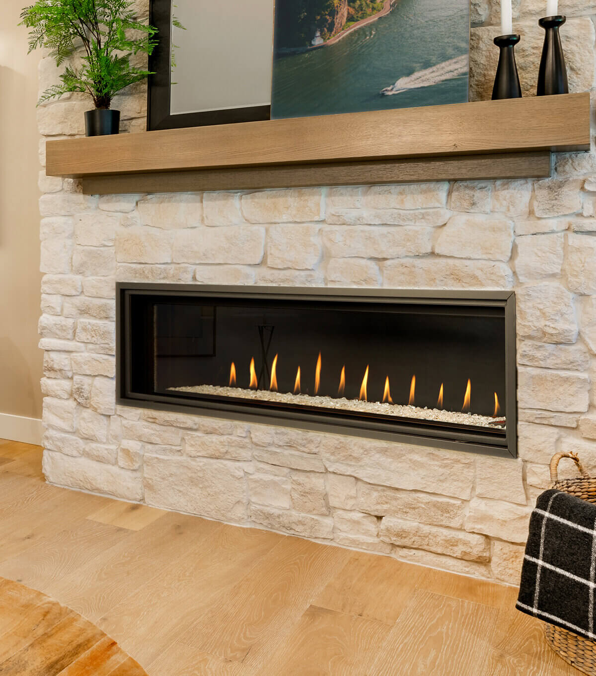 Montigo DelRay Linear Gas Fireplace